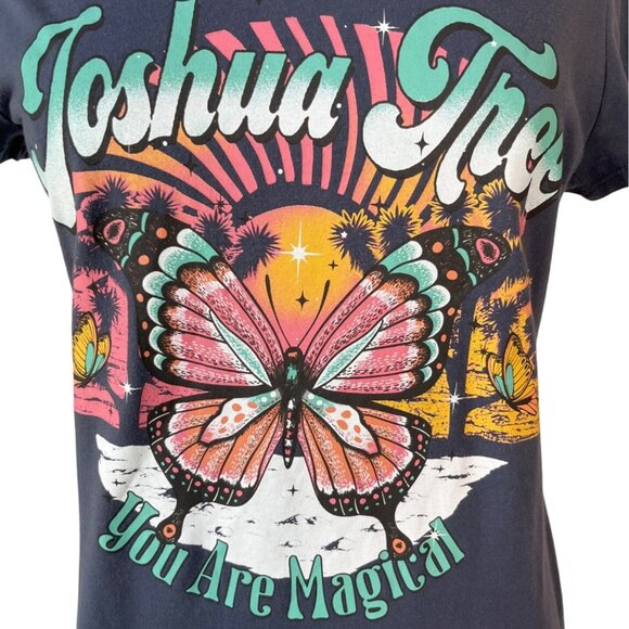 Wound Up Tshirt Joshua Tree Womens XL Gray Pink Butterfly Casual - Picture 5 of 6